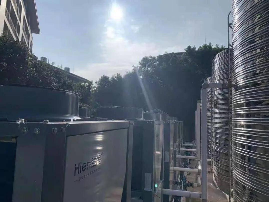 空氣能地暖空調一體機地暖